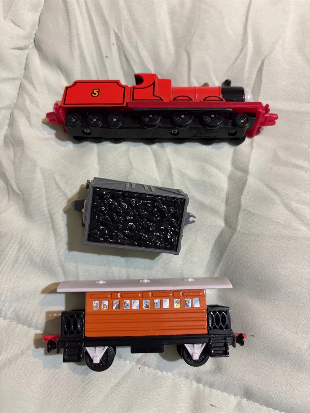 Thomas Red Number 5 Toy Train Engine and Orange Passenger Car - Kids Toy